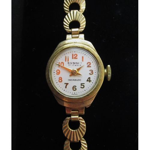 332 - Ladies Summit gold wristwatch on matching bracelet, signed silvered Arabic dial with applied numeral... 