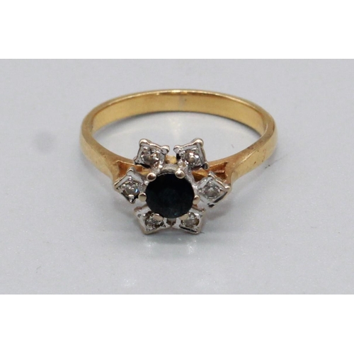 68 - 18ct yellow gold sapphire and diamond star cluster ring, stamped 18, size N, 3.2g