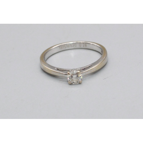 72 - 18ct white gold solitaire ring set with brilliant cut diamond, stamped 750, 2.9g