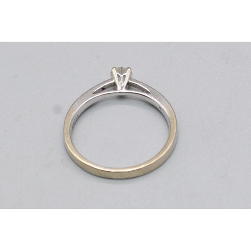 72 - 18ct white gold solitaire ring set with brilliant cut diamond, stamped 750, 2.9g