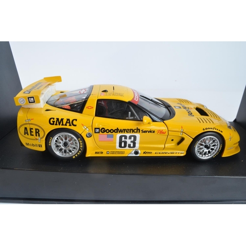 189 - Autoart Racing Division 1/18 scale highly detailed Corvette C5-R diecast model car in near mint cond... 