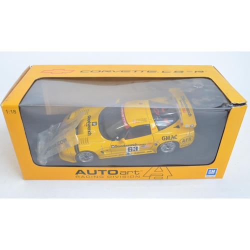 189 - Autoart Racing Division 1/18 scale highly detailed Corvette C5-R diecast model car in near mint cond... 