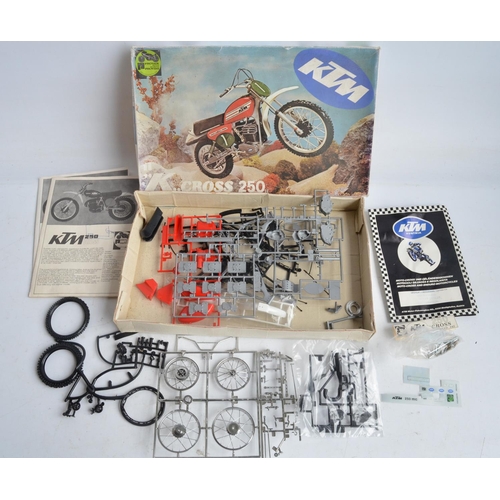 102 - Three unbuilt 1/9 scale moto cross motorbike plastic model kits from Protar to include KTM 