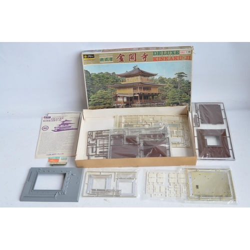 104 - Fujimi 1/100 scale De Luxe Kinkaku-Ji Buddist temple plastic model kit (set complete and unstarted).... 