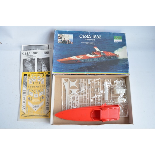 106 - Collection of unbuilt plastic model kits to include a Protar 1/40 scale Cesa 1882 Offshore power boa... 