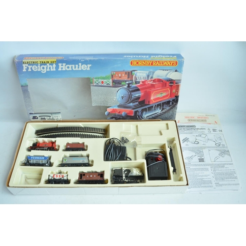 118 - Hornby R390 OO gauge Freight Hauler electric train set with 0-4-0T Queen Mary and 5 goods wagons (co... 