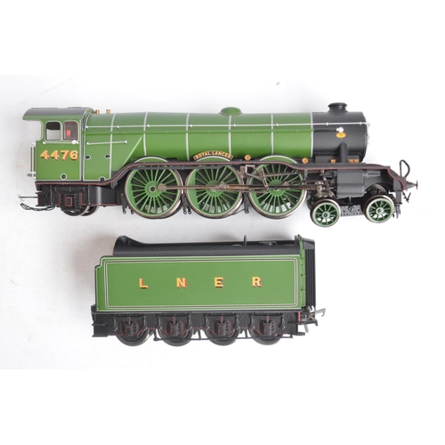 123 - Hornby limited edition OO gauge R3073 Great British Railways Collection LNER 4-6-2 'Royal Lancer' Cl... 