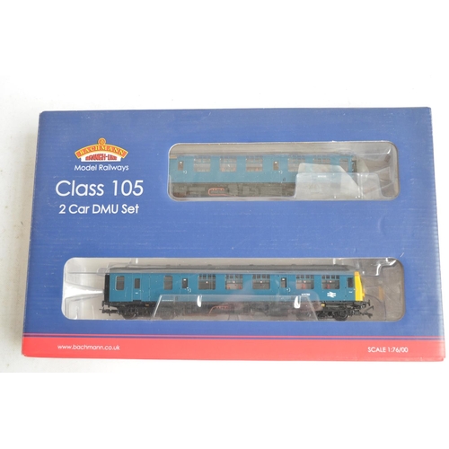 130 - Bachmann 32-535 Class 105 two car DMU set, BR blue livery with power and dummy cars (8 pin DCC). Con... 