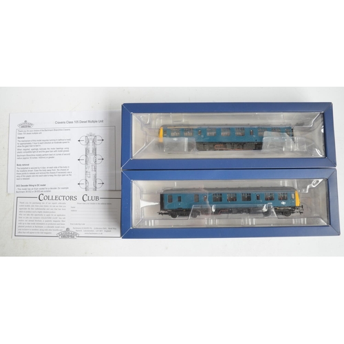 130 - Bachmann 32-535 Class 105 two car DMU set, BR blue livery with power and dummy cars (8 pin DCC). Con... 