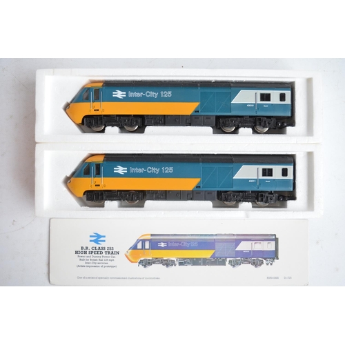 132 - Collection of previously run OO gauge electric train models to include limited edition (351/500) Lim... 