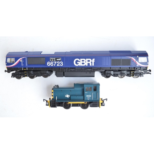 134 - Two OO gauge electric train models from Hornby to include DCC Ready R3076 GBRF Co-Co diesel electric... 