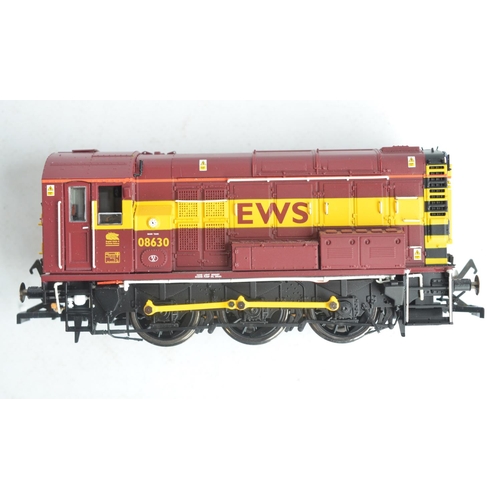 135 - Hornby DCC Ready OO gauge R2595 Super Detail EWS 0-6-0 Class 08 diesel electric train model in excel... 