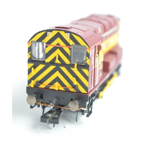 135 - Hornby DCC Ready OO gauge R2595 Super Detail EWS 0-6-0 Class 08 diesel electric train model in excel... 