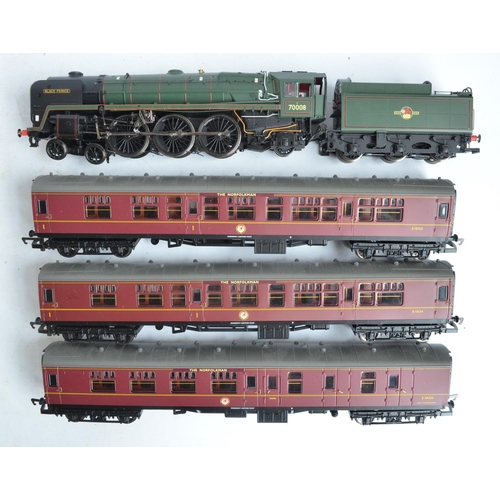 138 - Two limited edition Hornby OO gauge boxed train pack sets to include R2660M 'The Norfolkman' BR 4-6-... 