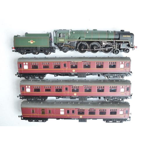 138 - Two limited edition Hornby OO gauge boxed train pack sets to include R2660M 'The Norfolkman' BR 4-6-... 