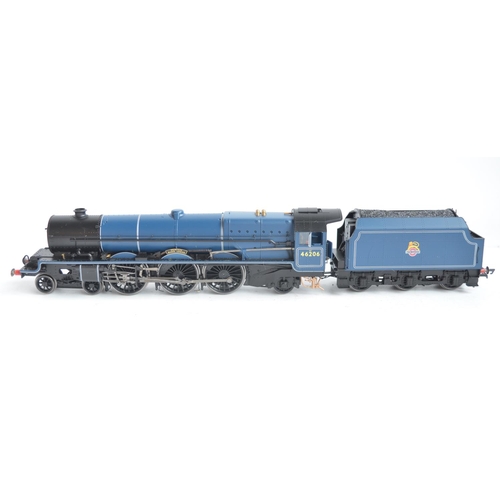 139 - Hornby OO gauge DCC Ready R3711 BR Princess Royal Class 'Princess Marie Louise' in near mint conditi... 