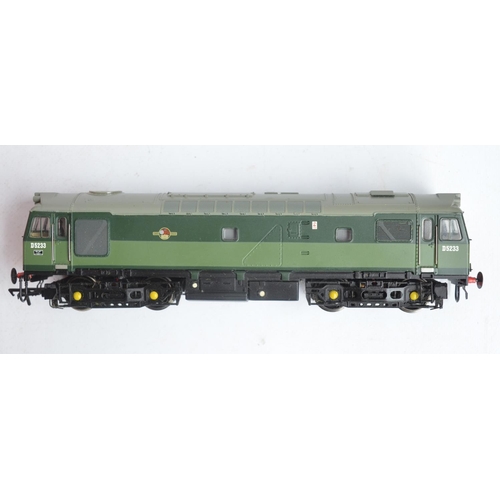 142 - Bachmann OO gauge Digital Freight Set 30-045 with Class 25 diesel and replacement goods wagons (not ... 