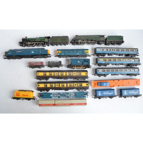 144 - Collection of previously used OO and HO gauge locomotives, passenger coaches, goods wagons, scenic a... 