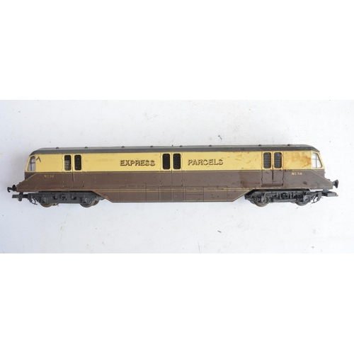 147 - Collection of previously run unboxed OO gauge passenger coaches to include Hornby, Tri-ang and Hornb... 