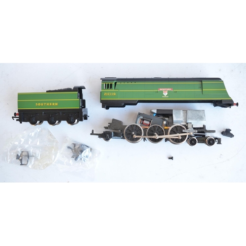 148 - Collection of previously run OO gauge railway models from Hornby and Bachmann to include Hornby Lord... 