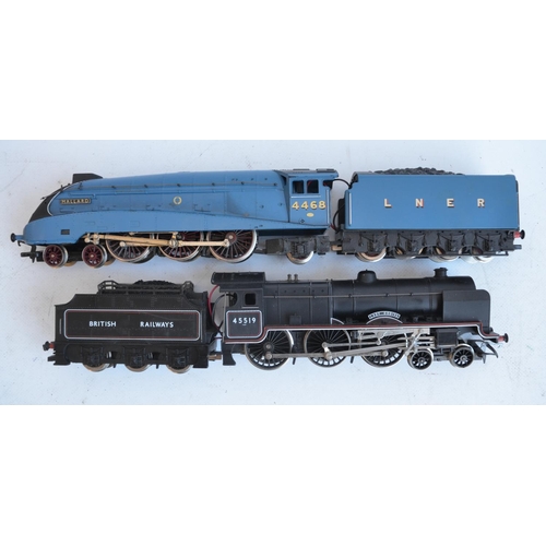 150 - Collection of previously run OO gauge railway models and accessories from Hornby to include an R324 ... 