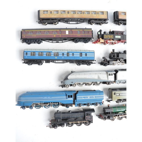 153 - Collection of previously used OO and HO gauge train models to include a Hornby Class A4 'Silver Fox'... 