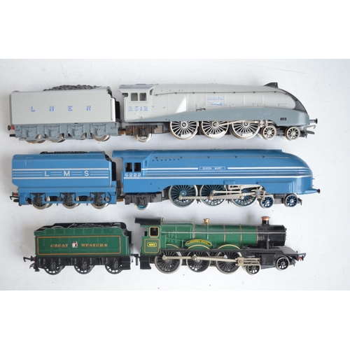 153 - Collection of previously used OO and HO gauge train models to include a Hornby Class A4 'Silver Fox'... 