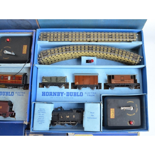 154 - Collection of vintage Hornby Dublo (3 rail electric) railway models and accessories to include boxed... 