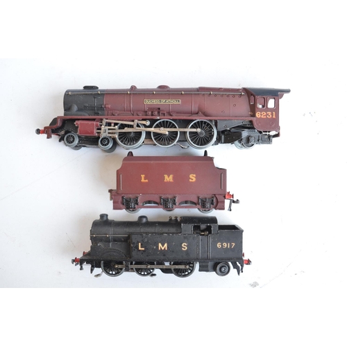 154 - Collection of vintage Hornby Dublo (3 rail electric) railway models and accessories to include boxed... 