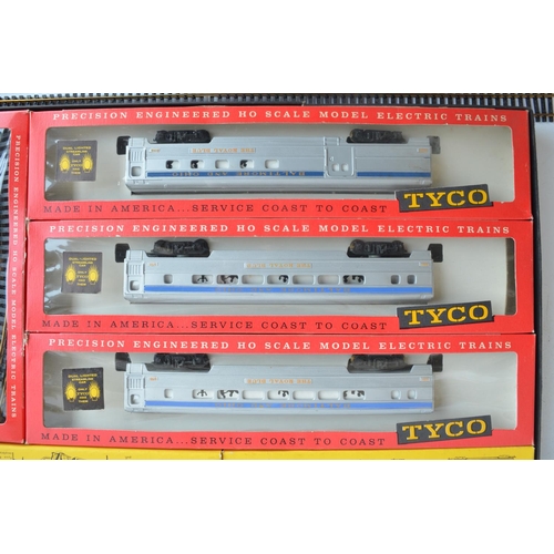 158 - Tyco HO gauge Capital Limited East, Streamliner set number T6212A, and 'Pacific Fast Rate' West set ... 