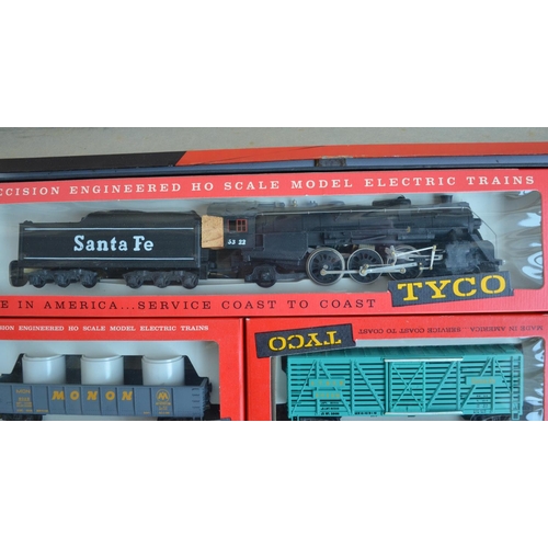 158 - Tyco HO gauge Capital Limited East, Streamliner set number T6212A, and 'Pacific Fast Rate' West set ... 