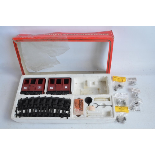 159 - 2x Mamod maroon steam train passenger wagons with accessories in box (no steam engine). Wagons in ex... 