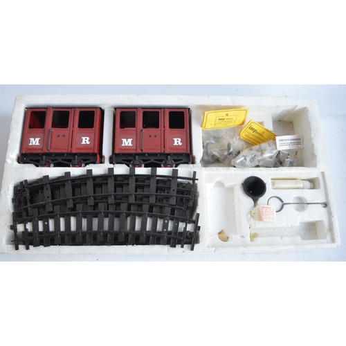 159 - 2x Mamod maroon steam train passenger wagons with accessories in box (no steam engine). Wagons in ex... 