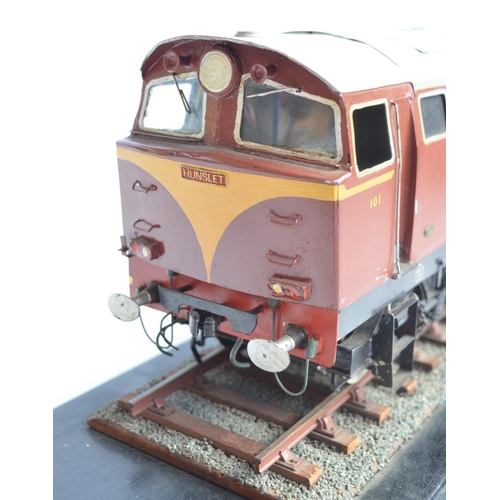 161 - Attractive large scale (approx 1/32) static (non-motorised) Hunslett NIR 101 Class diesel electric l... 