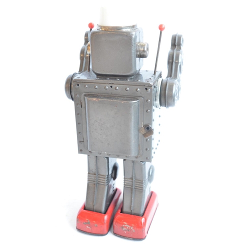 175 - Charming vintage (C1960's) Japanese made battery powered tinplate robot figure in good external cond... 