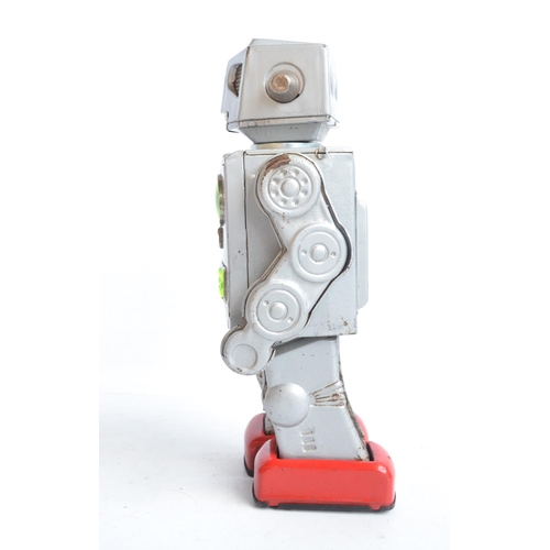 176 - Charming vintage (C1960's) Japanese made battery powered tinplate robot figure in good external cond... 