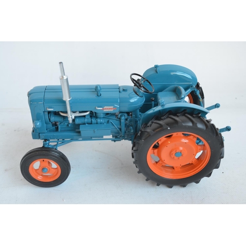 181 - Universal Hobbies 1/16th scale highly detailed diecast Fordson Power Major tractor model in mint con... 