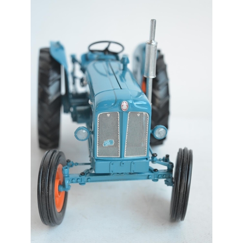 181 - Universal Hobbies 1/16th scale highly detailed diecast Fordson Power Major tractor model in mint con... 