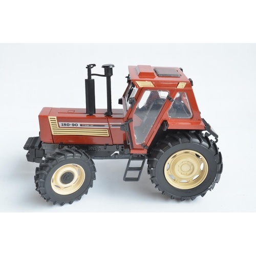 183 - Ros 1/18th scale Fiat 180-90 Turbo DT diecast tractor model in very good previously displayed condit... 