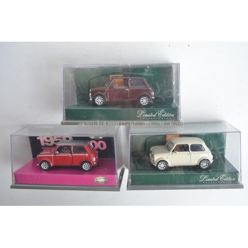 200 - Collection of mostly boxed diecast model vehicles to include 3x unboxed Matchbox Models Of Yesteryea... 