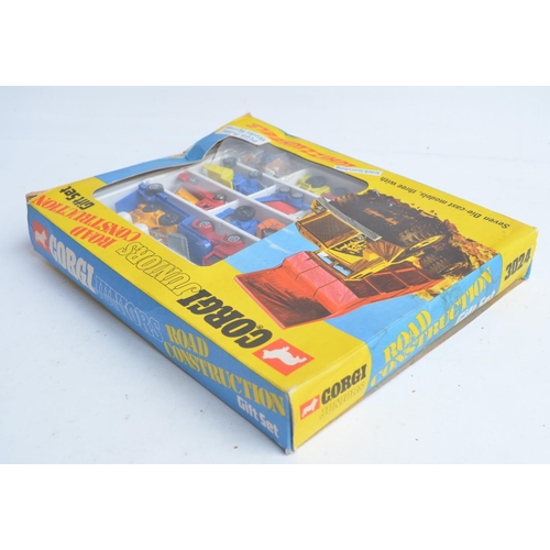 201 - Vintage boxed Corgi Juniors 3024 Road Construction Gift Set, contents near mint, box good for age