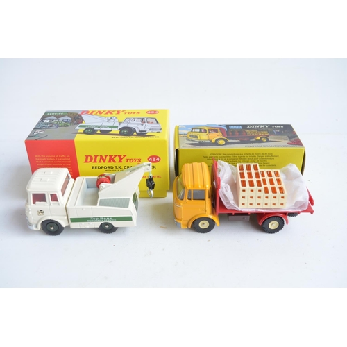 202 - Collection of vintage and modern diecast model vehicles/sets to include Matchbox MC-18 5 vehicle Fer... 