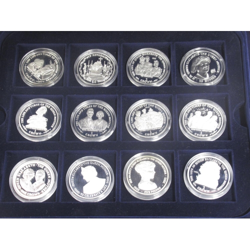 723 - Coin case cont. 36 silver proof coins from The Official Commemorative Coin Collection in Honour of H... 