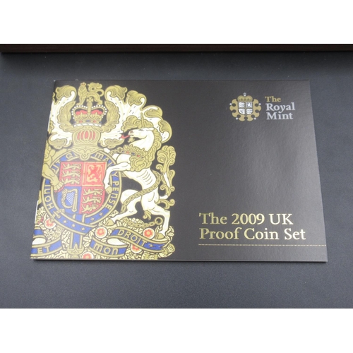 732 - Royal Mint - 2009 United Kingdom Executive Proof Set, including Kew Gardens 50p, Limited Edition no.... 