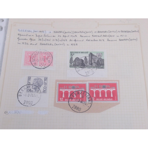 821 - Collection of 5 stamps folders containing an assorted collection of c20th (and some late c19th) Sout... 