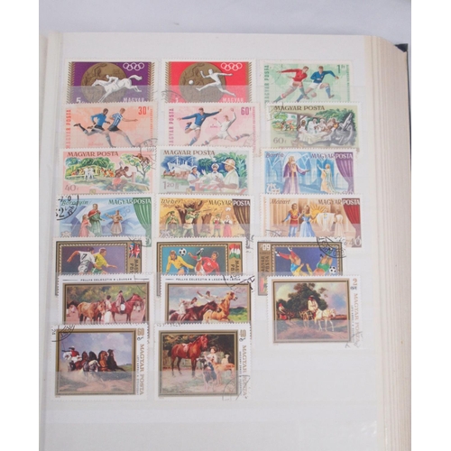 821 - Collection of 5 stamps folders containing an assorted collection of c20th (and some late c19th) Sout... 