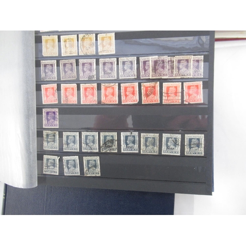 820 - Collection of commonwealth and former commonwealth nations stamps to inc.  Stanley Gibbons Commonwea... 