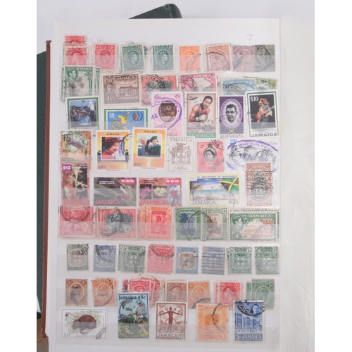 822 - Assorted collection of GB, commonwealth and International stamps to inc. stamp book of GB Postage Du... 