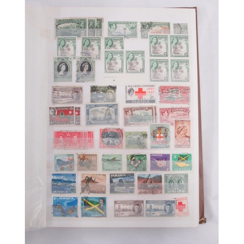 822 - Assorted collection of GB, commonwealth and International stamps to inc. stamp book of GB Postage Du... 