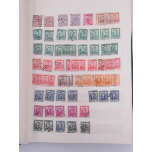 822 - Assorted collection of GB, commonwealth and International stamps to inc. stamp book of GB Postage Du... 